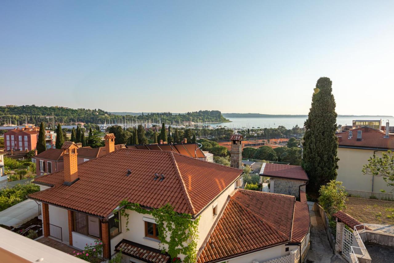 Adriatic Bay Apartments Portoroz Bagian luar foto