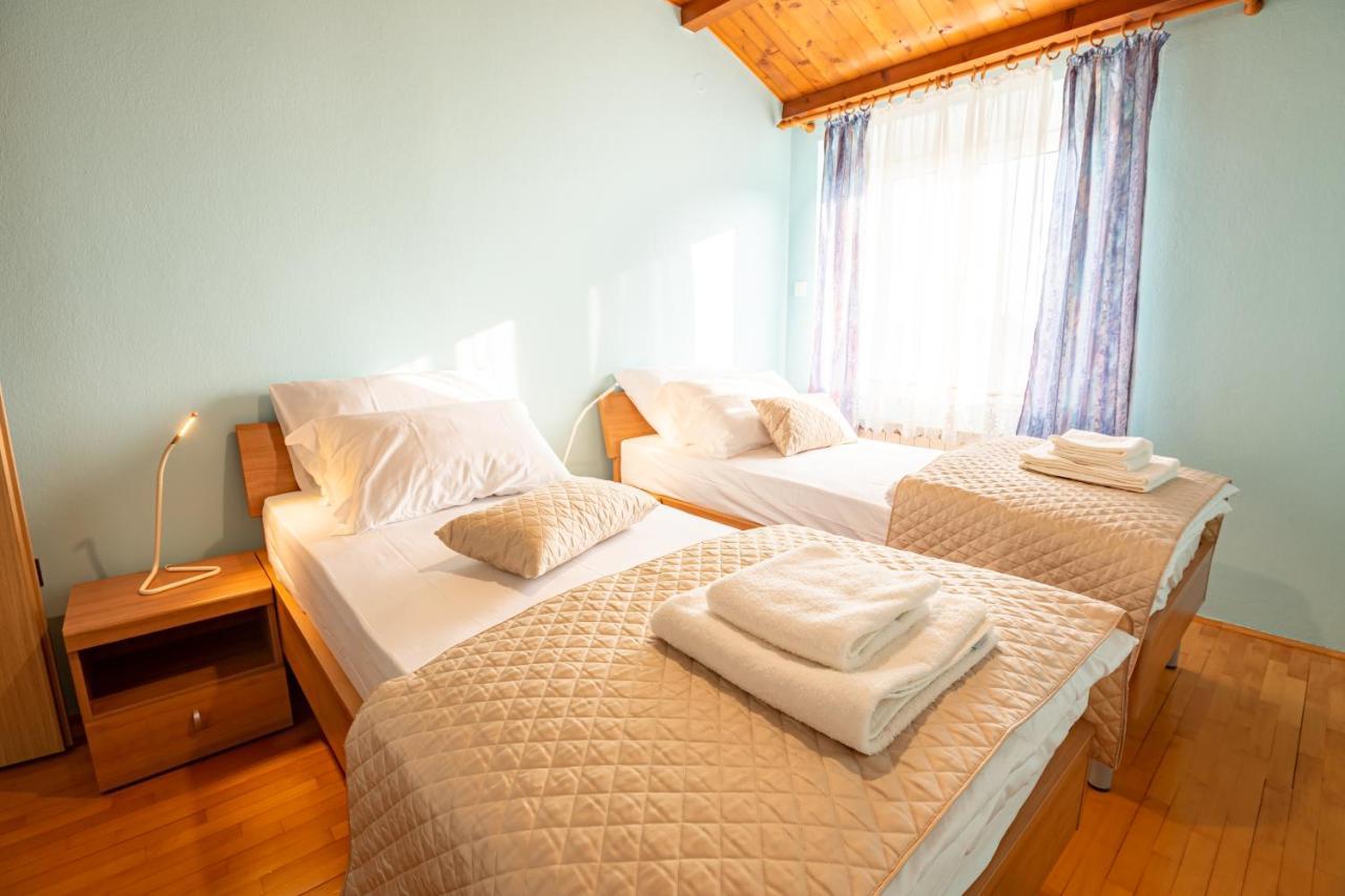 Adriatic Bay Apartments Portoroz Bagian luar foto