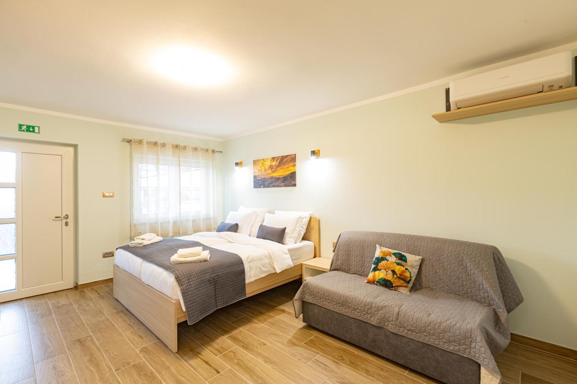 Adriatic Bay Apartments Portoroz Bagian luar foto