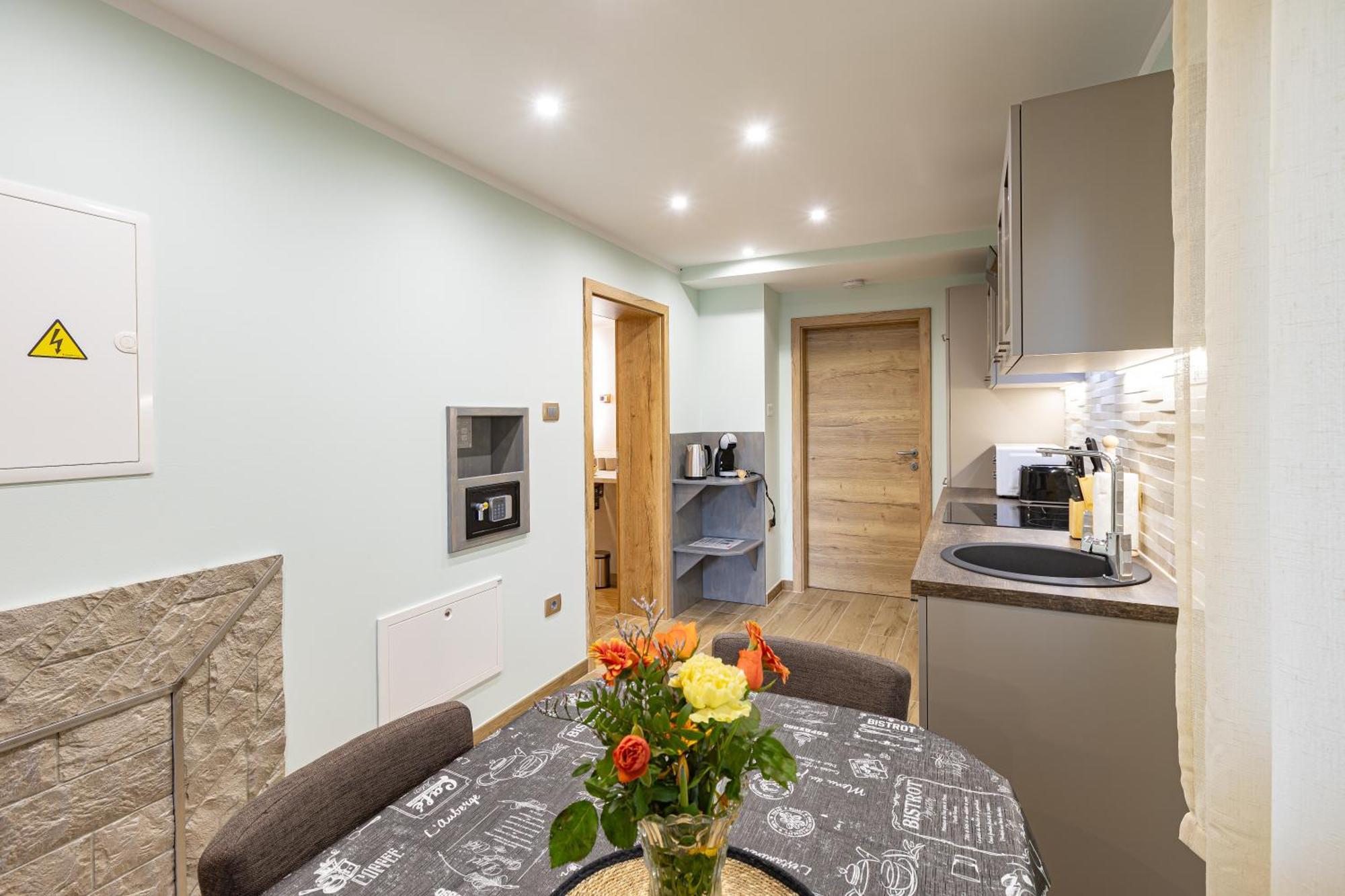 Adriatic Bay Apartments Portoroz Bagian luar foto