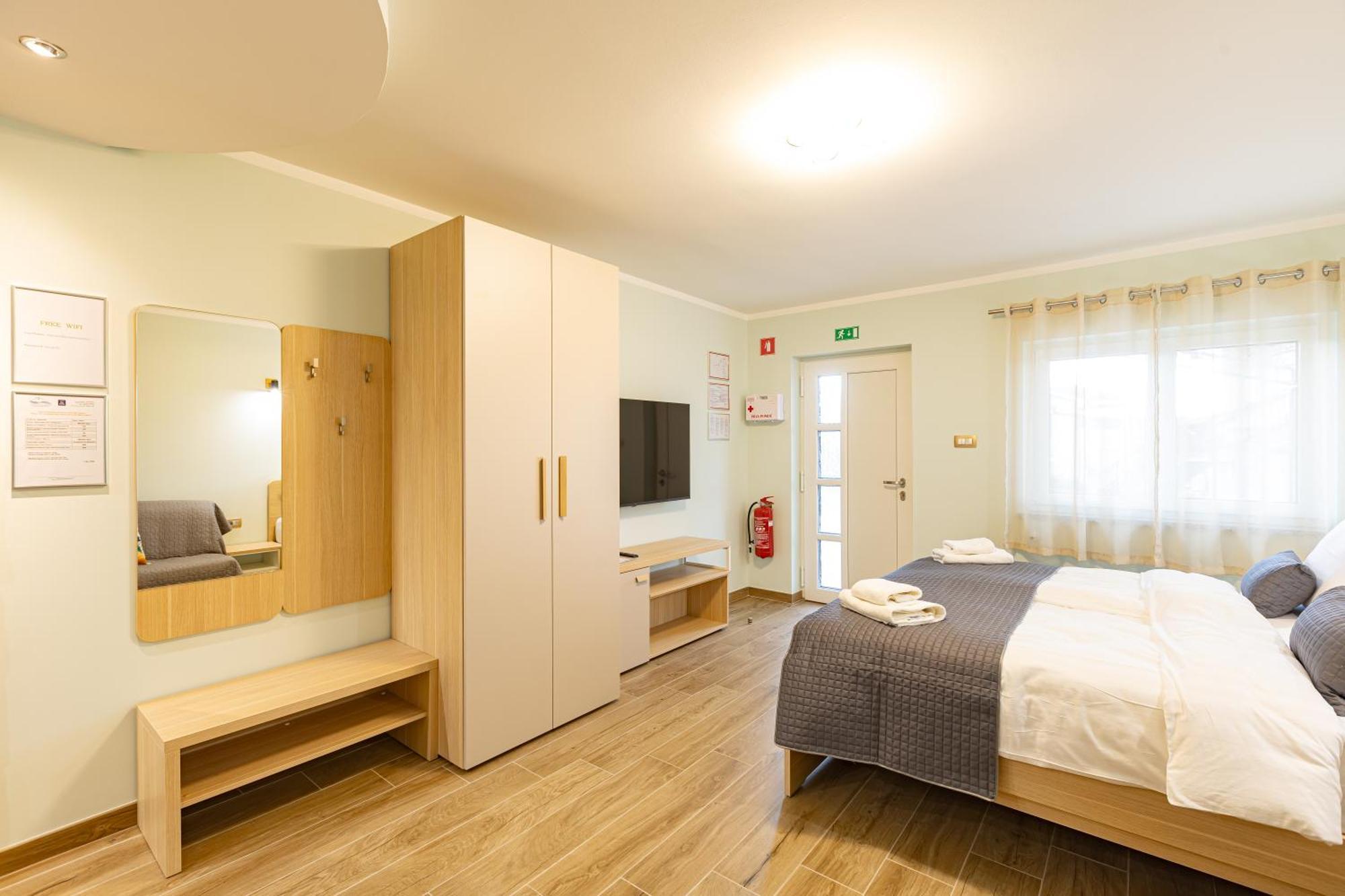 Adriatic Bay Apartments Portoroz Bagian luar foto